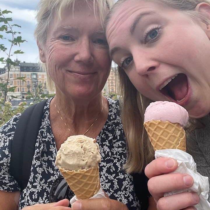 Help Kim create a family through adoption! — photo 1 of 5